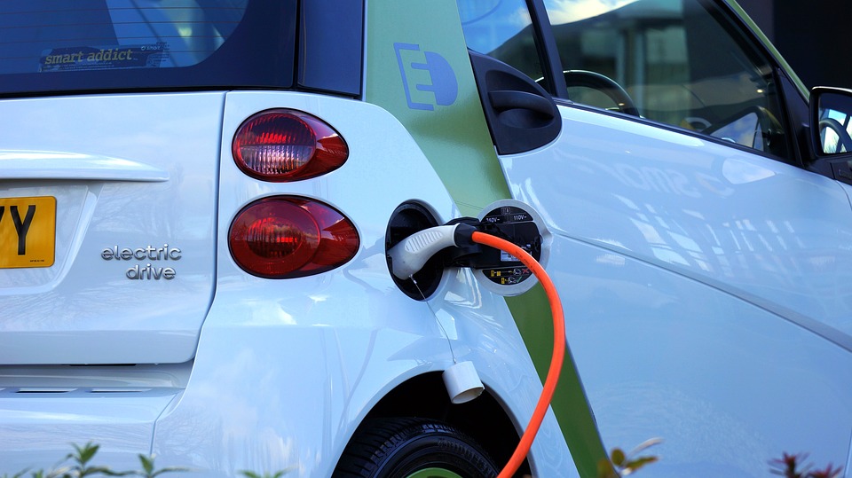 electric-car-1458836_960_720